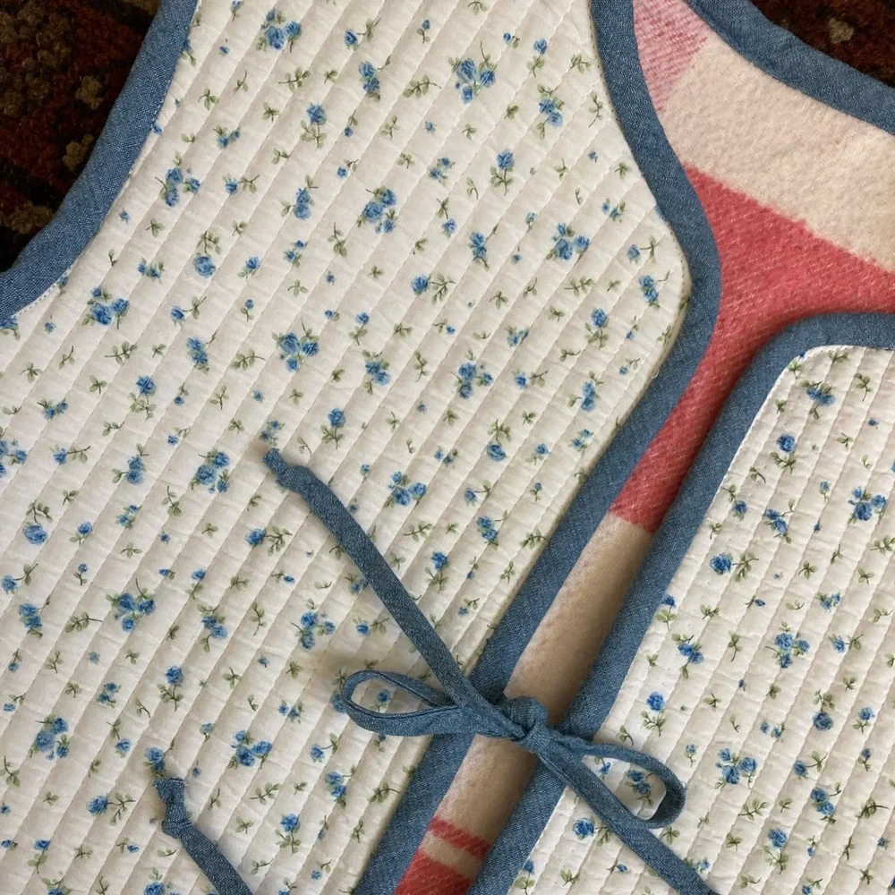 Hey Johanna Zero Waste Reversible Vest - Picture 4 of 7